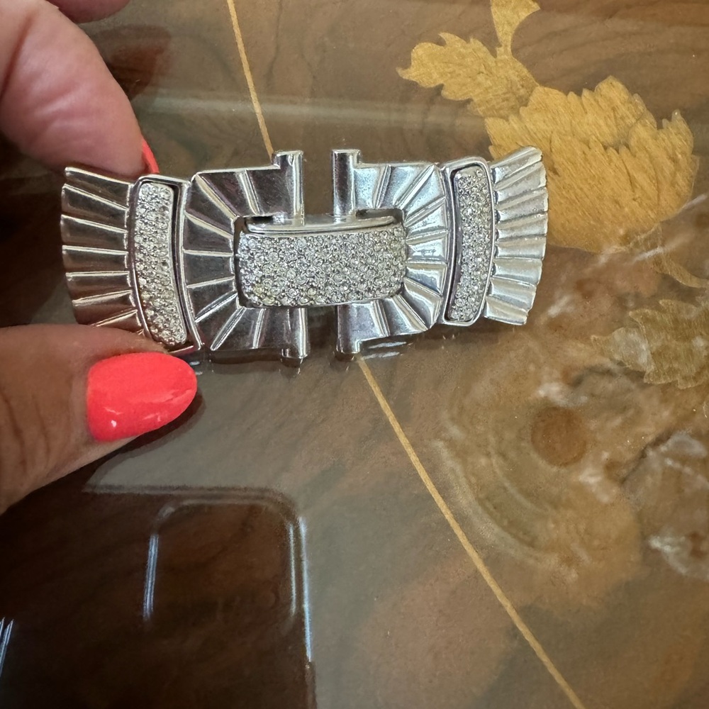 Judith Leiber crystal Swarovski metalic bow pin brooch. New - Picture 14 of 16